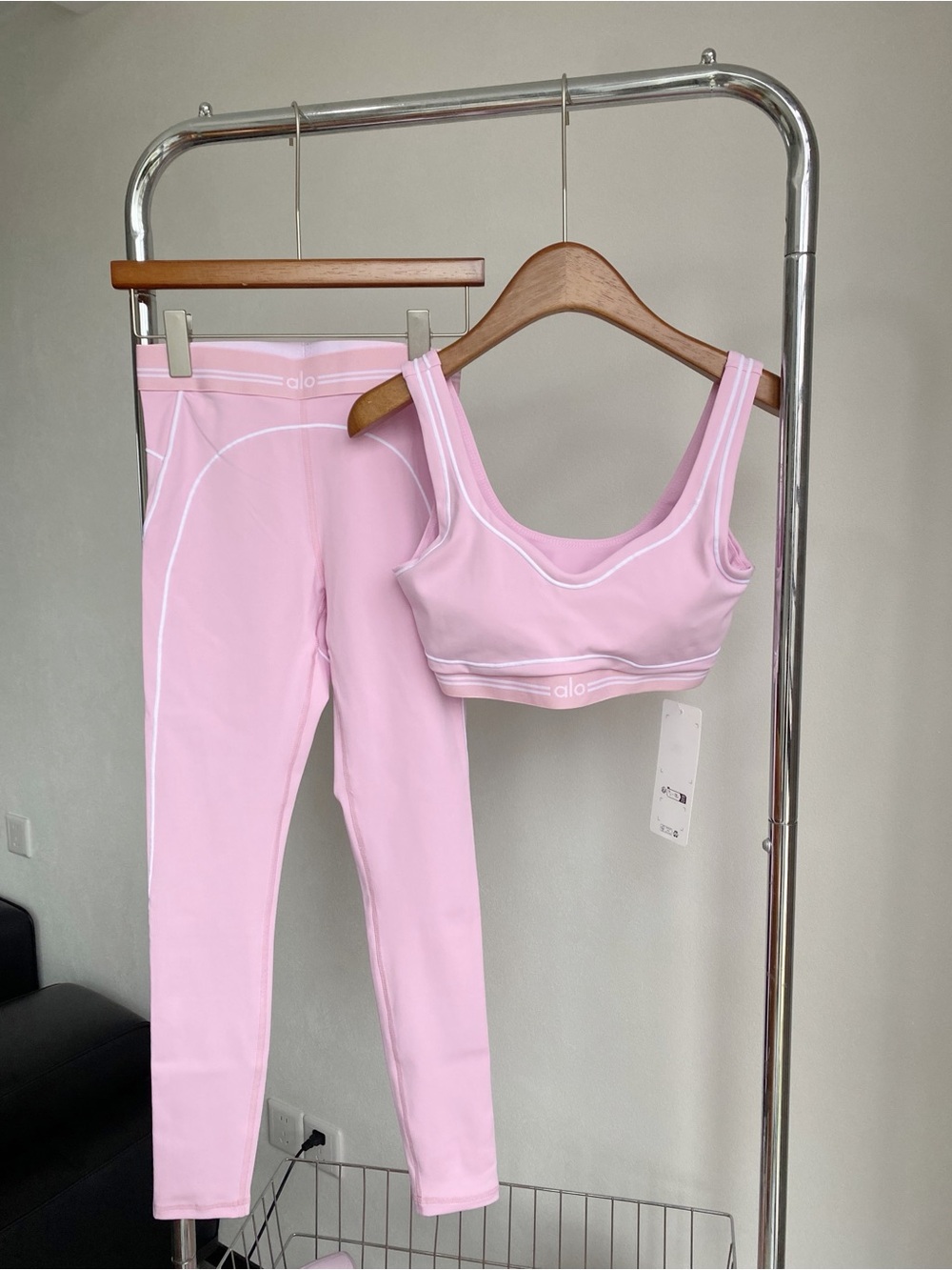 Yoga Pink Seam-Trim Sports Bra & Leggings Set